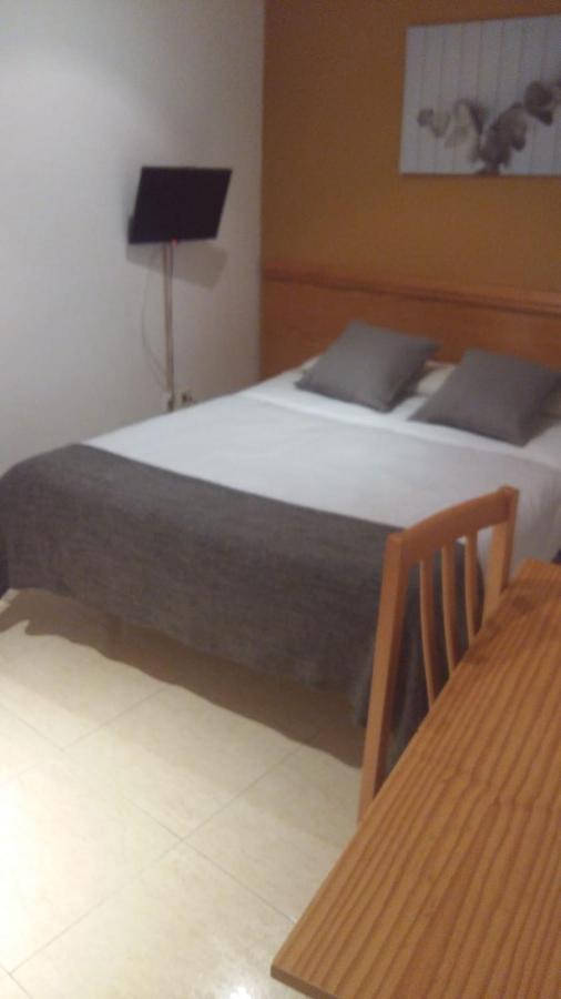 Hostal La Canada Segoviana Valmojado Esterno foto